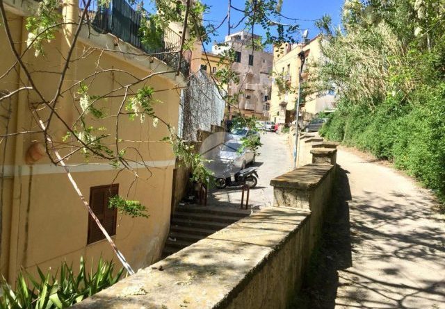 domenica 4 maggio: I casali di Posillipo
