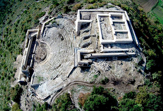 Sabato 21 maggio: I Cicloverdi si arrampicano ad ammirare l’anfiteatro di Pietravairano